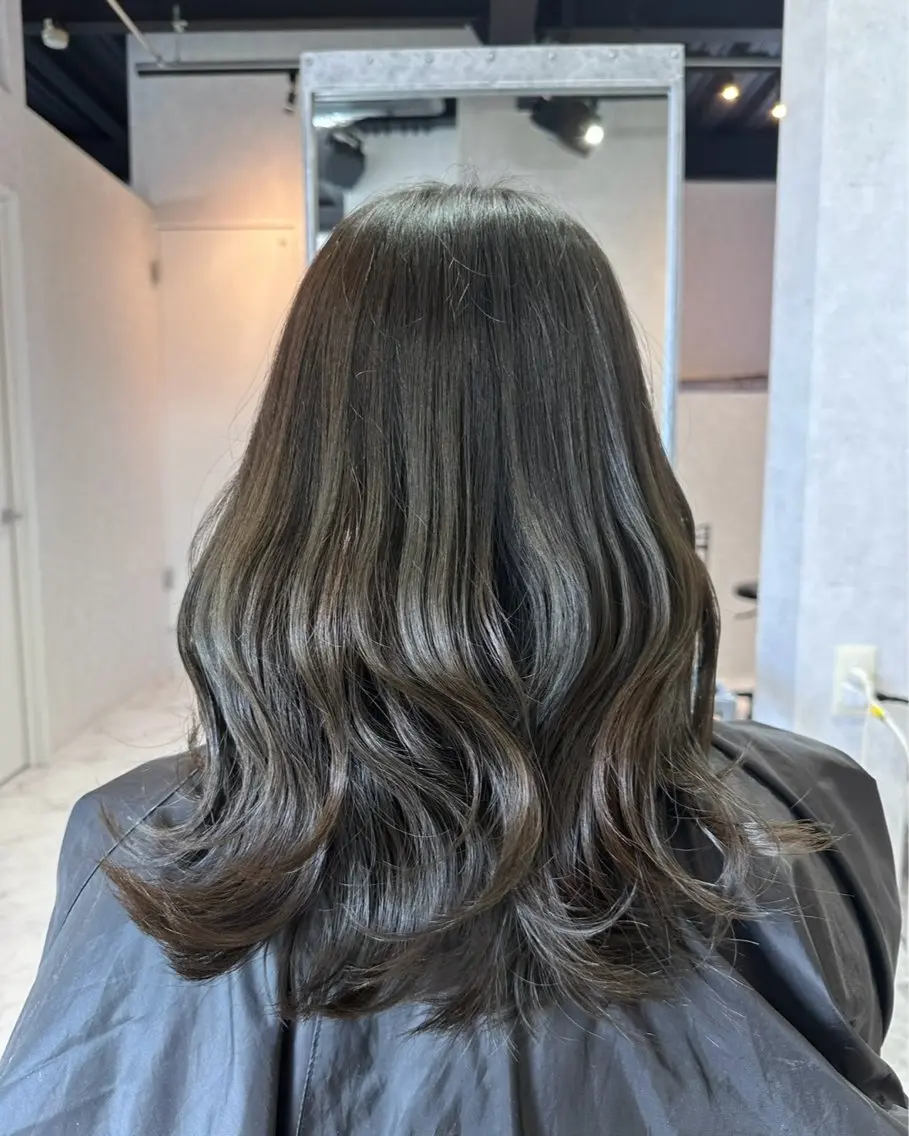 カラー 透明感カラー グレージュ オリーブグレージュ オリーブグレー ヘアカラー after'/ REOのヘアスタイル