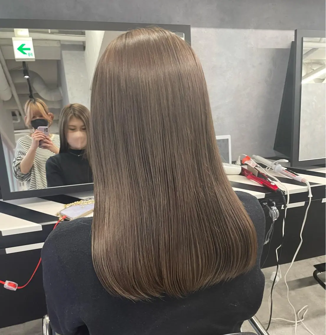 ロング Cielro/ダブル カラー/西田咲希のヘアスタイル