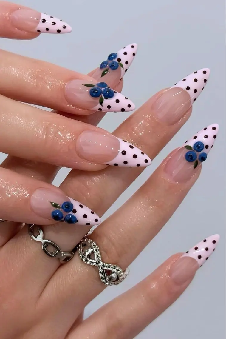 ネイル 長さ出し キラキラネイル 韓国ネイル ロングネイル マグネットネイル ハンドネイル Josie nail salonのネイルデザイン