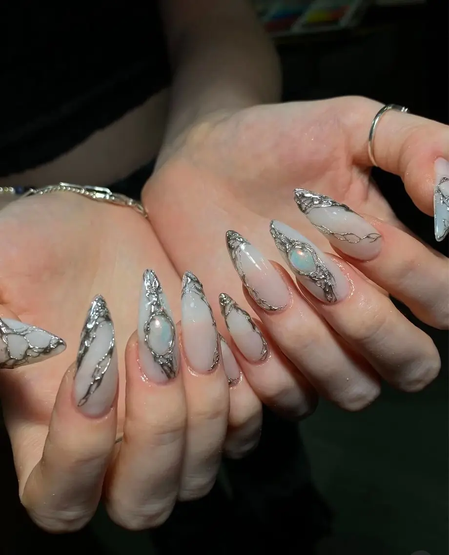 ネイル フレンチネイル ジェルネイル マグネットネイル 持ち込み ニュアンスネイル ハンドネイル Nami nailのネイルデザイン