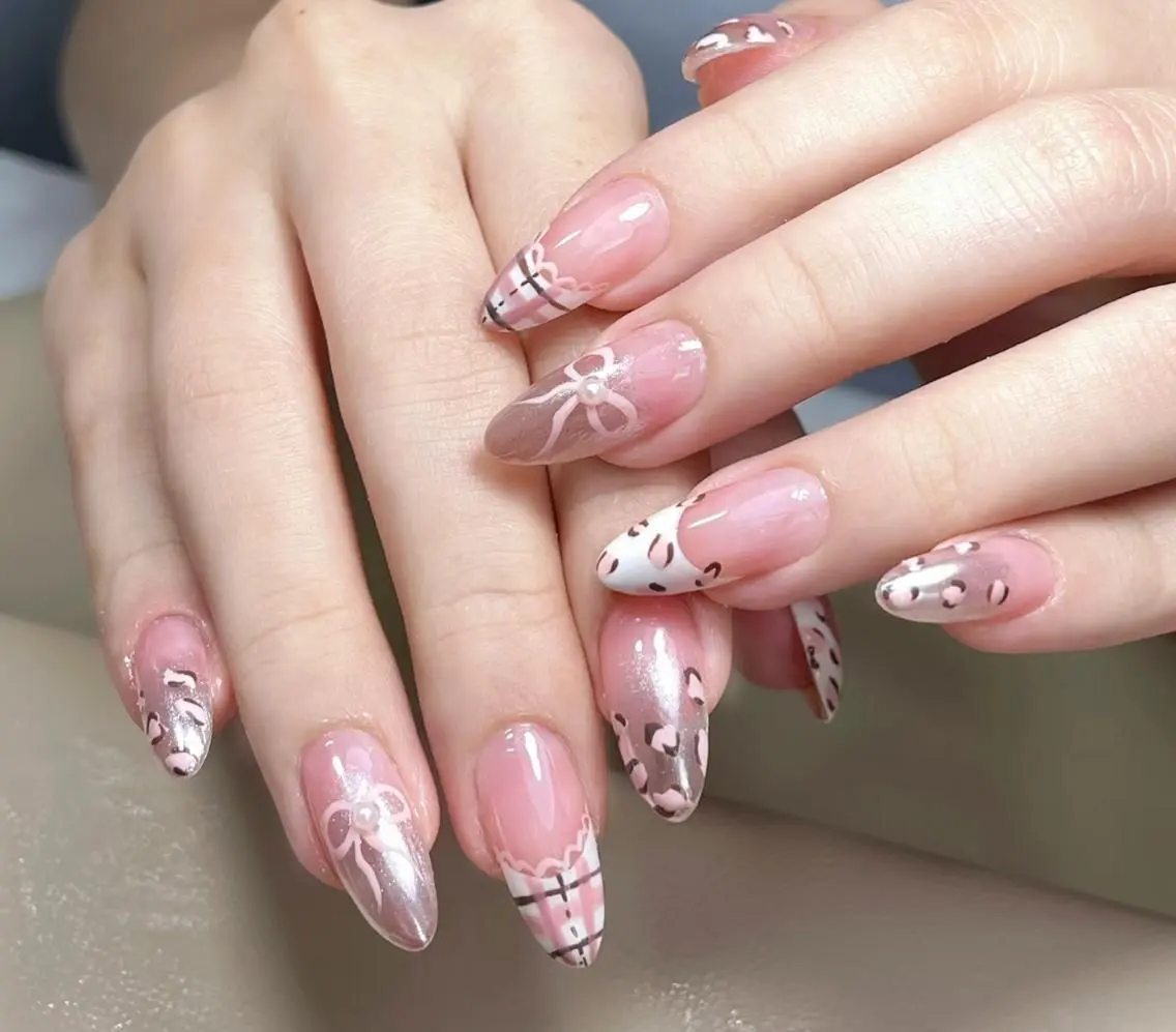 ネイル ハンドネイル 🎀 NaNa_nailのネイルデザイン