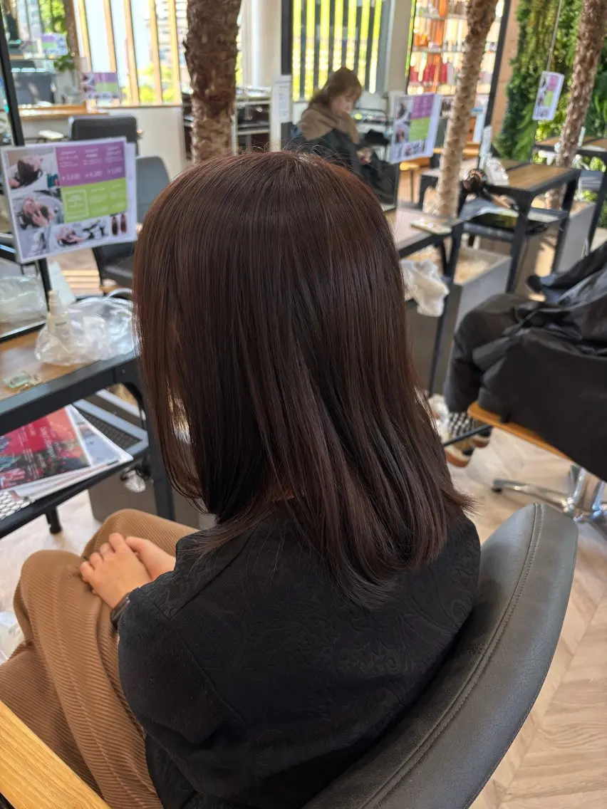 ミディアム レッドブラウン 堺田 瑠果のヘアスタイル