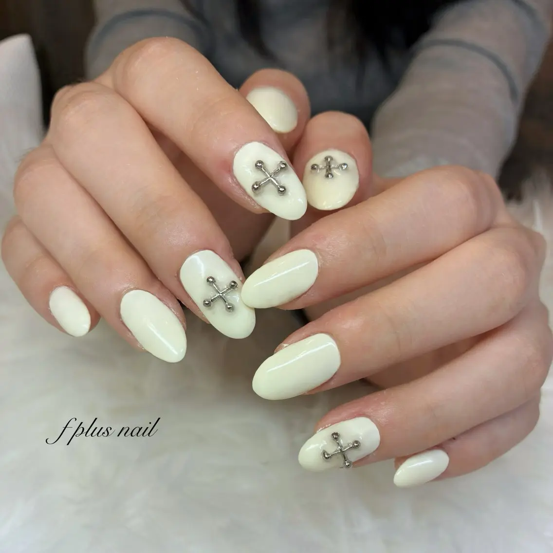 ネイル カジュアル シンプルネイル 黄色 kanako nail🌷のネイルデザイン