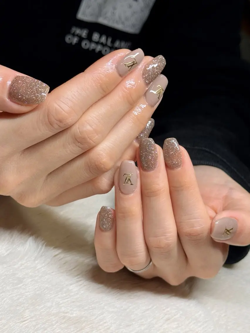 ネイル フラッシュネイル ねいる屋　Anela 美優のネイルデザイン