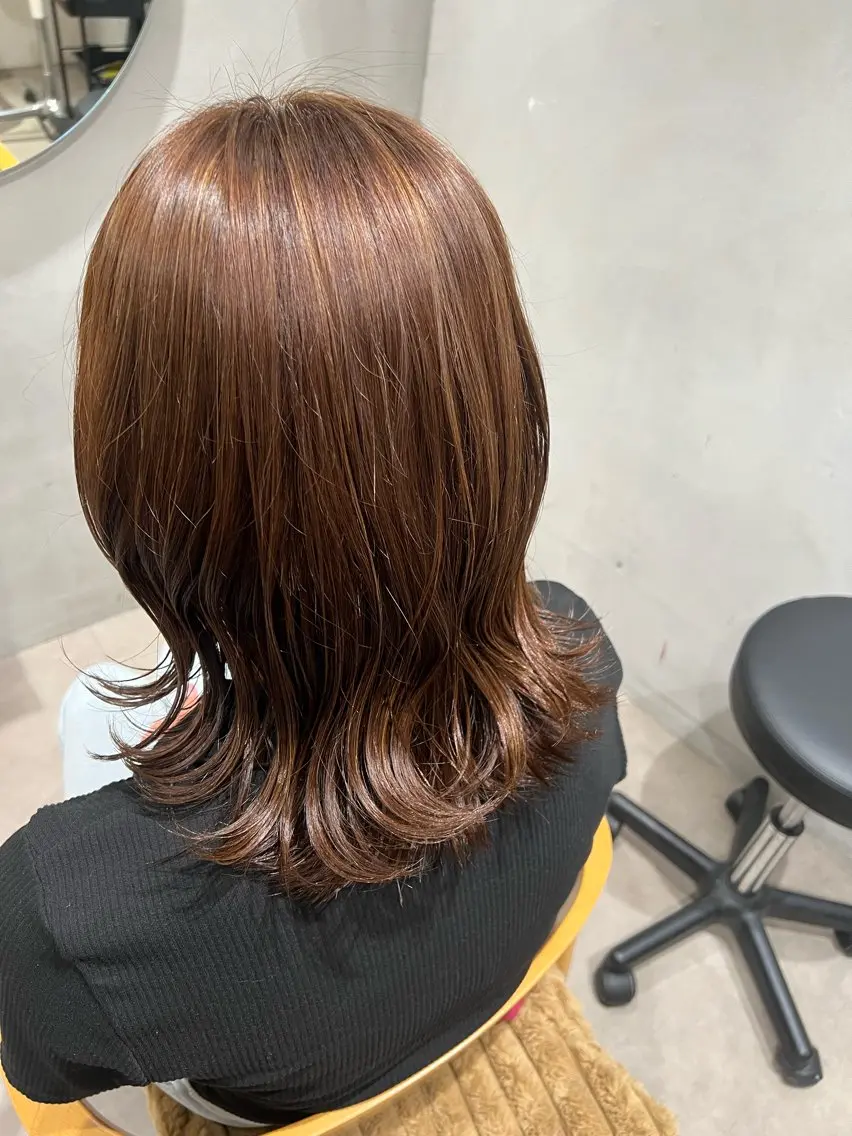 ミディアム カット ヘアカラー 松平 拓巳のヘアスタイル