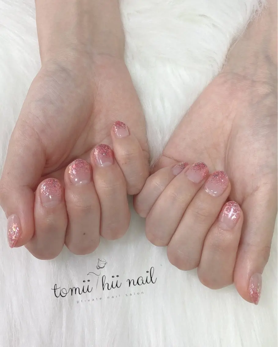 ネイル グラデーション ラメ(グリッター) ラメグラデーション ピンク tomii-hii -nailのその他イメージ