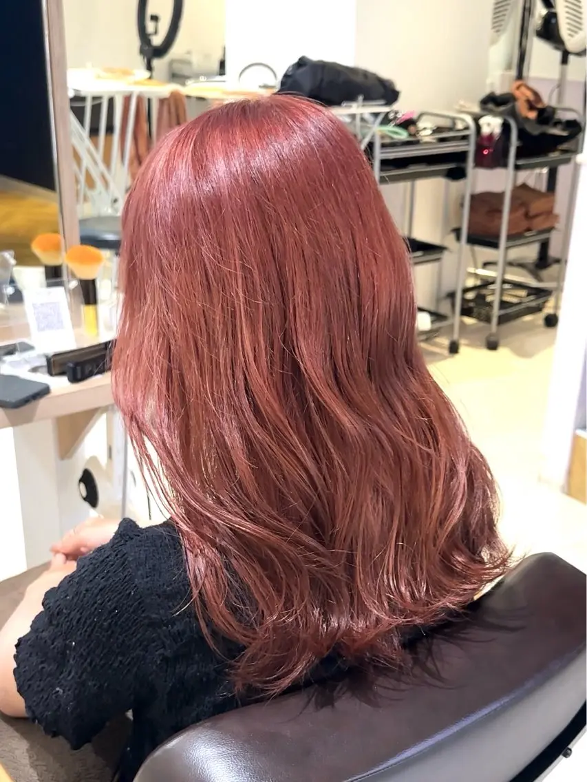 ミディアム Pino hair 小西冬馬 縮毛矯正のヘアスタイル
