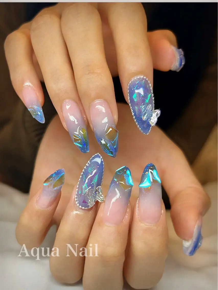 ネイル オーロラネイル ブルー クリアネイル グラデーション 韓国ネイル ハンドネイル AQUA NAILのネイルデザイン