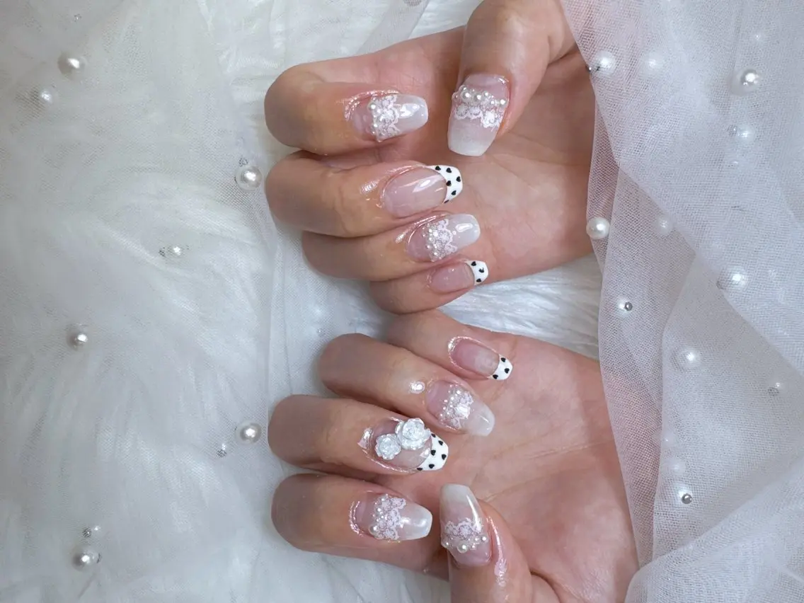 ネイル 持ち込み Queeens nailのネイルデザイン