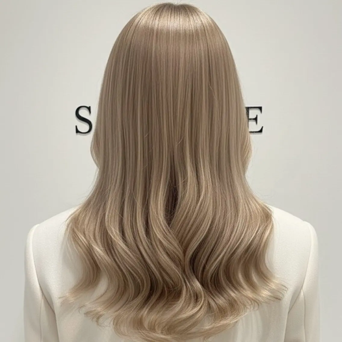 セミロング カット STYLE 相模大野のヘアスタイル