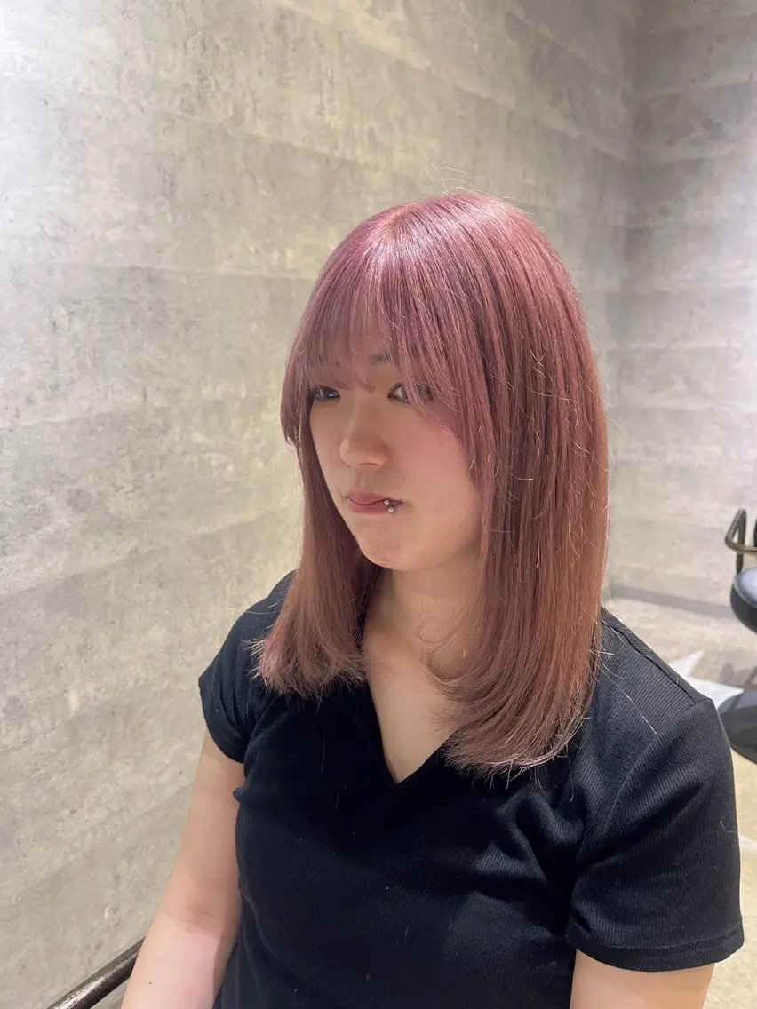 セミロング 縮毛特化ACTION 心斎橋　辻　奈々のヘアスタイル