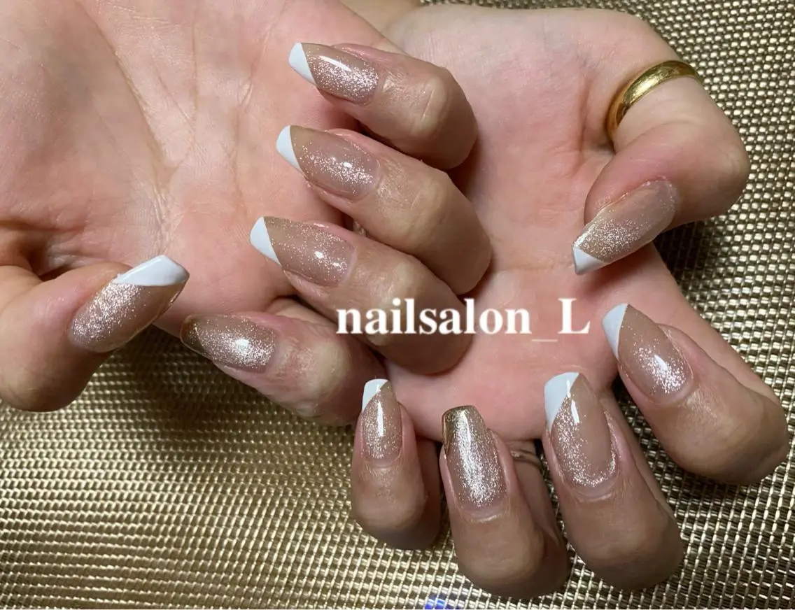ネイル フレンチネイル マグネットネイル 持ち込み 斜めフレンチ ハンドネイル NAILSALON Ｌのネイルデザイン