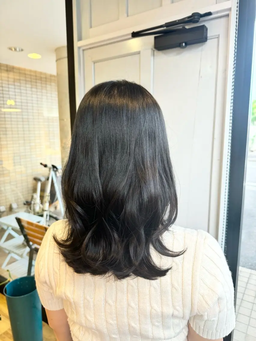 ロング カラー カット ヘアカラー トリートメント ツキダテ ユイのヘアスタイル