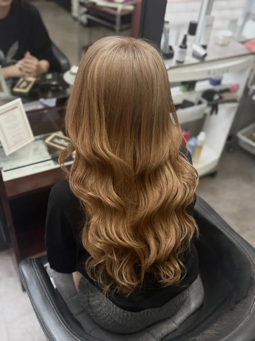 ロング カット ヘアカラー エクステ OZ梅田♡ ゆはなブリーチのヘアスタイル