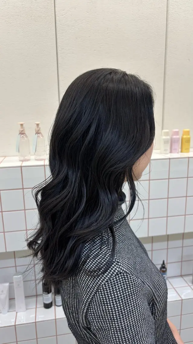 カラー Asumi /ブリーチのヘアスタイル