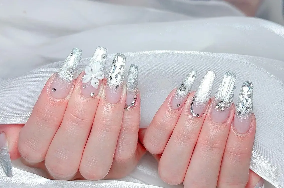 ネイル 🎀M nails✨ ビューティーのネイルデザイン