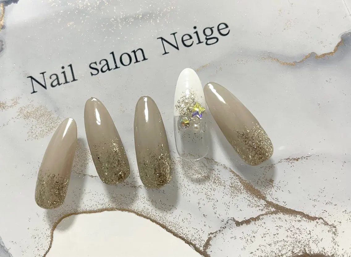 ネイル Neige‪𓂃ai ＊梅津 / 松尾のネイルデザイン