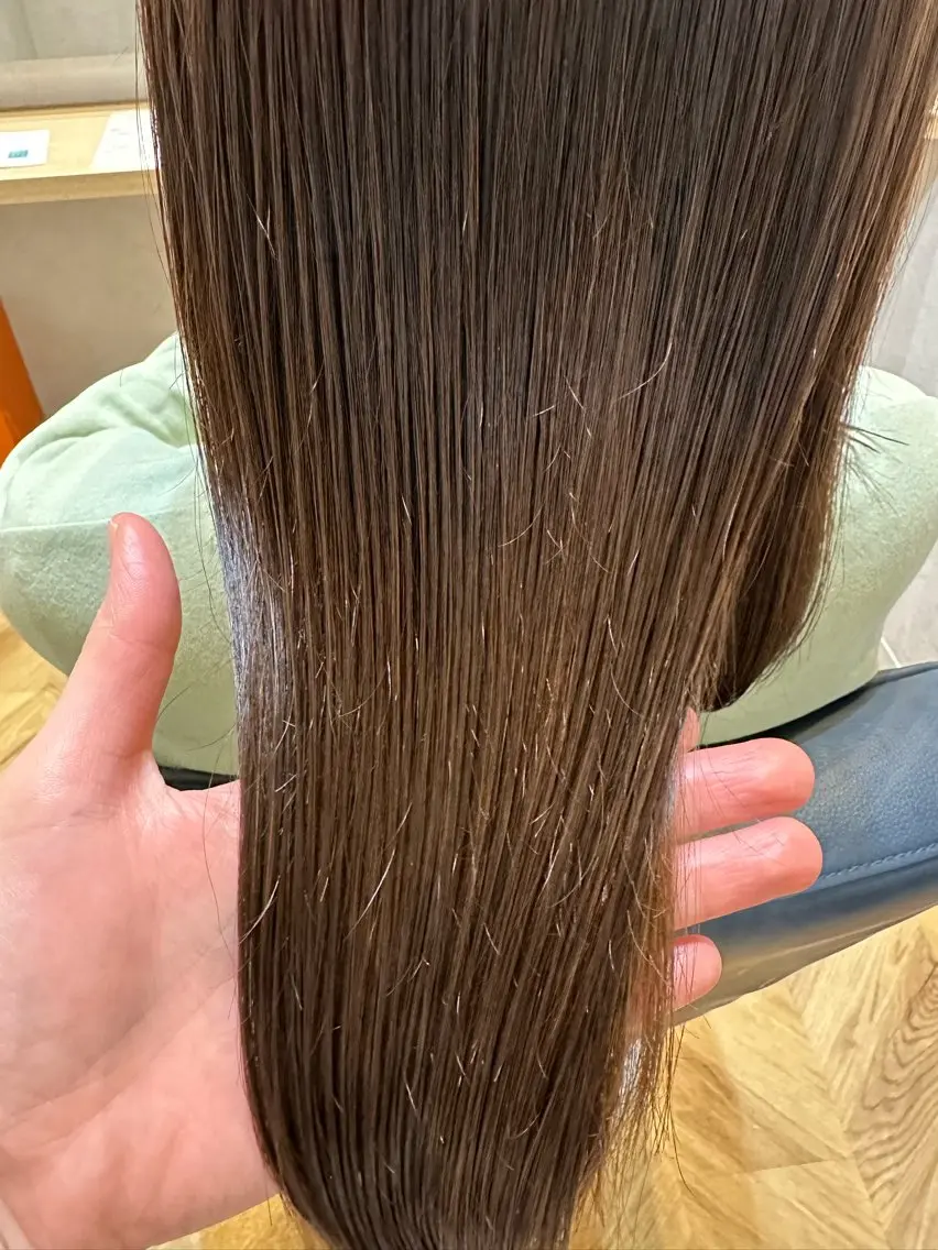 ロング 髪質改善 newi まーぼーのヘアスタイル
