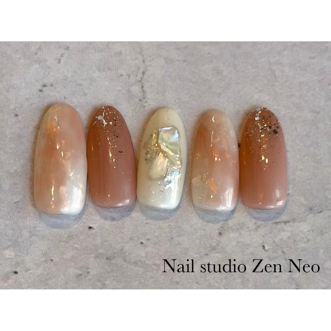 ネイル ニュアンスネイル オレンジ ハンドネイル Zen Neo / SEINA🎀のネイルデザイン