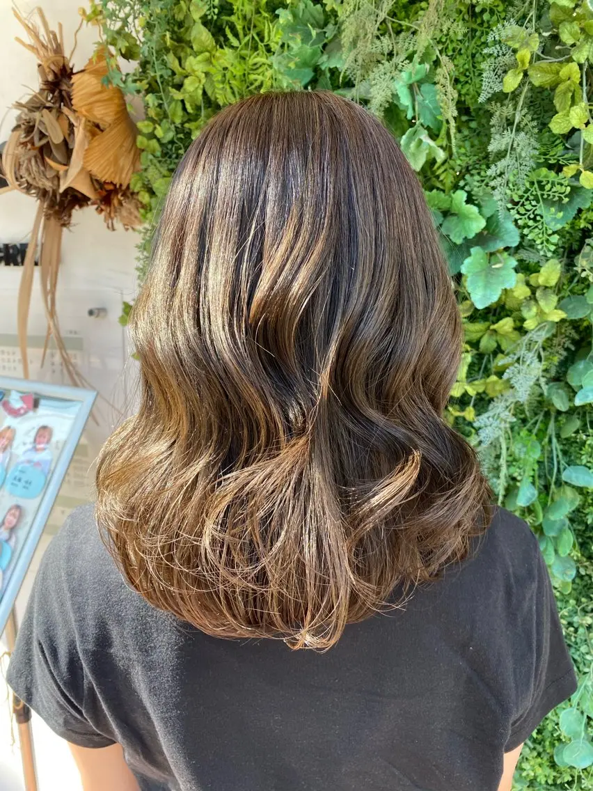 ミディアム カラー カット ヘアカラー トリートメント 透明感カラー/韓国 ヘア🩶yuri🩵のヘアスタイル