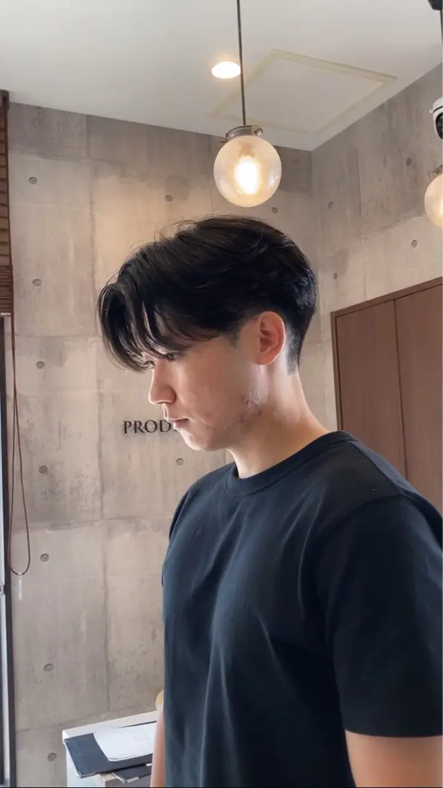 ミディアム パーマ メンズ ミディアムパーマ フェザーパーマ メンズパーマ カット パーマ ハマノ ミユのヘアスタイル
