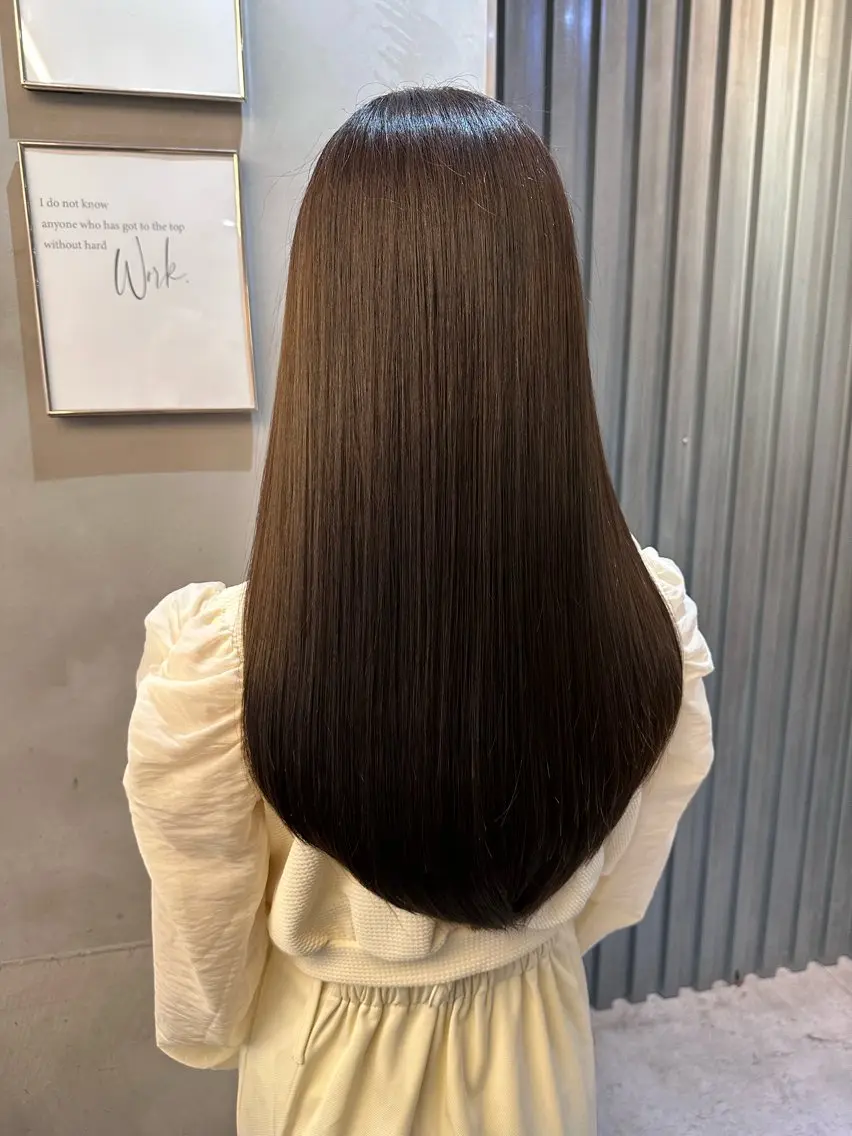 【魅惑の艶髪】🎀🇰🇷韓国大人レイヤーカット+髪質改善inケアカラー+premium髪質改善トリートメント✨の写真