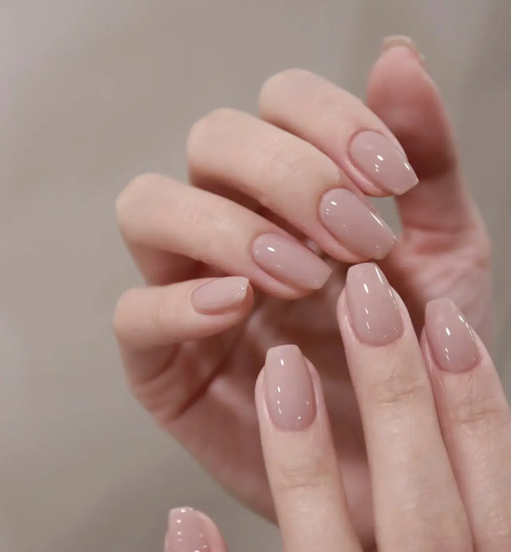 ネイル オーロラネイル チークネイル 長さ出し フレンチネイル ガラスフレンチ ハンドネイル NEW NAIL 池袋のネイルデザイン