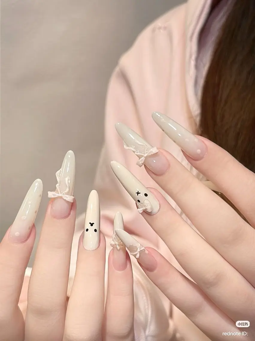 ネイル 韓国ネイル マグネットネイル 持ち込み ハンドネイル Dyo Nail_Royalのネイルデザイン