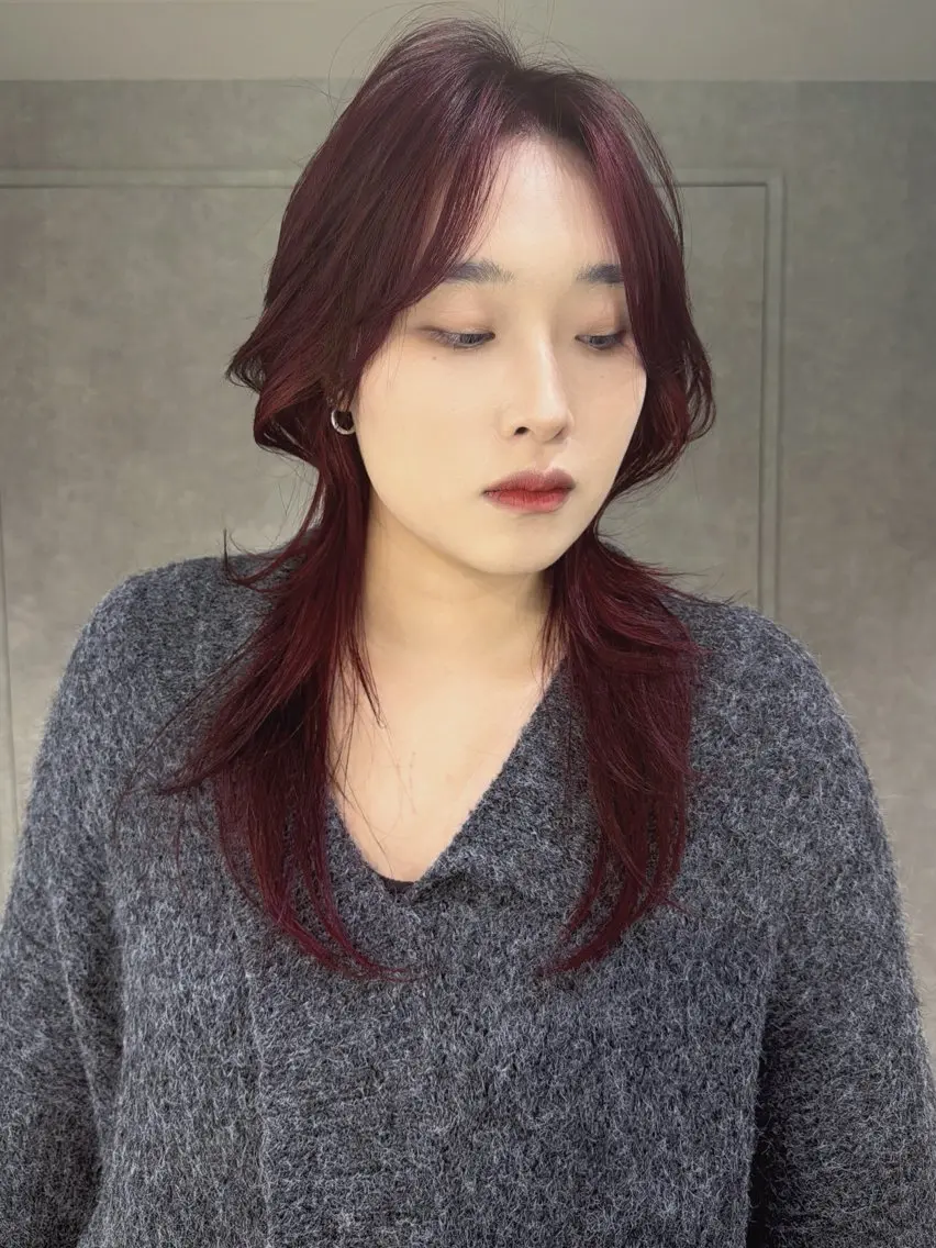 セミロング カラー レッドカラー ハッシュカット 韓国風ヘア カット ヘアカラー yu-kaハッシュ カット/韓国レイヤーのヘアスタイル