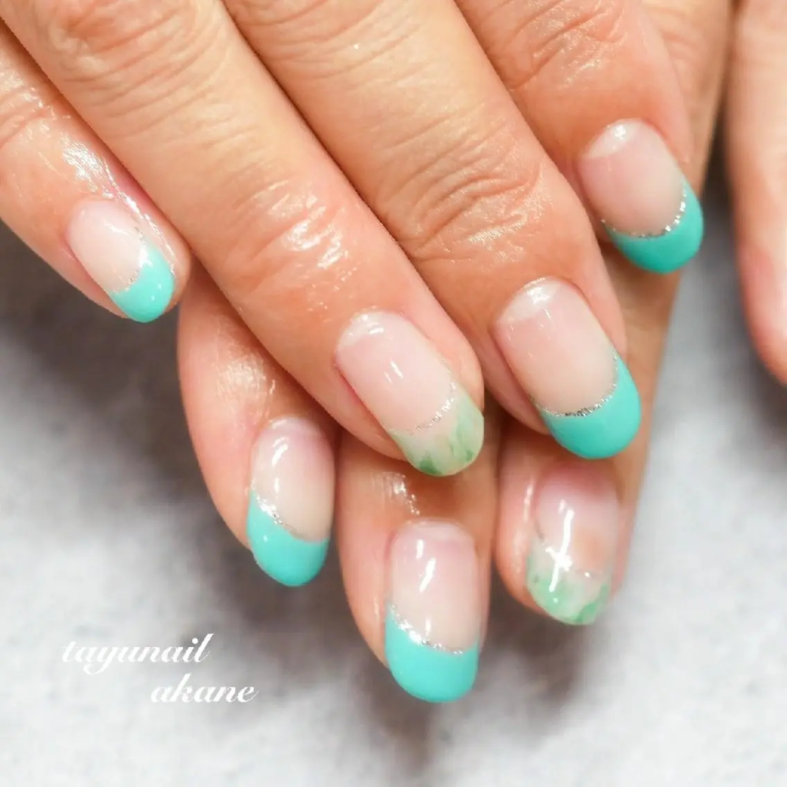 ネイル ブルー フレンチネイル ジェルネイル グリーン パラジェル ネイルサロン 【たゆnail】のネイルデザイン