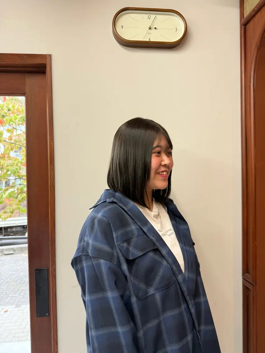 カラー DEPT 西川もかのヘアスタイル