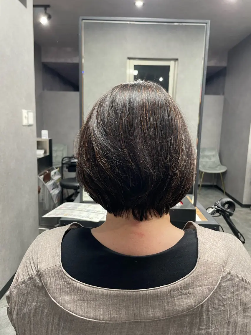 ショート う けんじょうのヘアスタイル