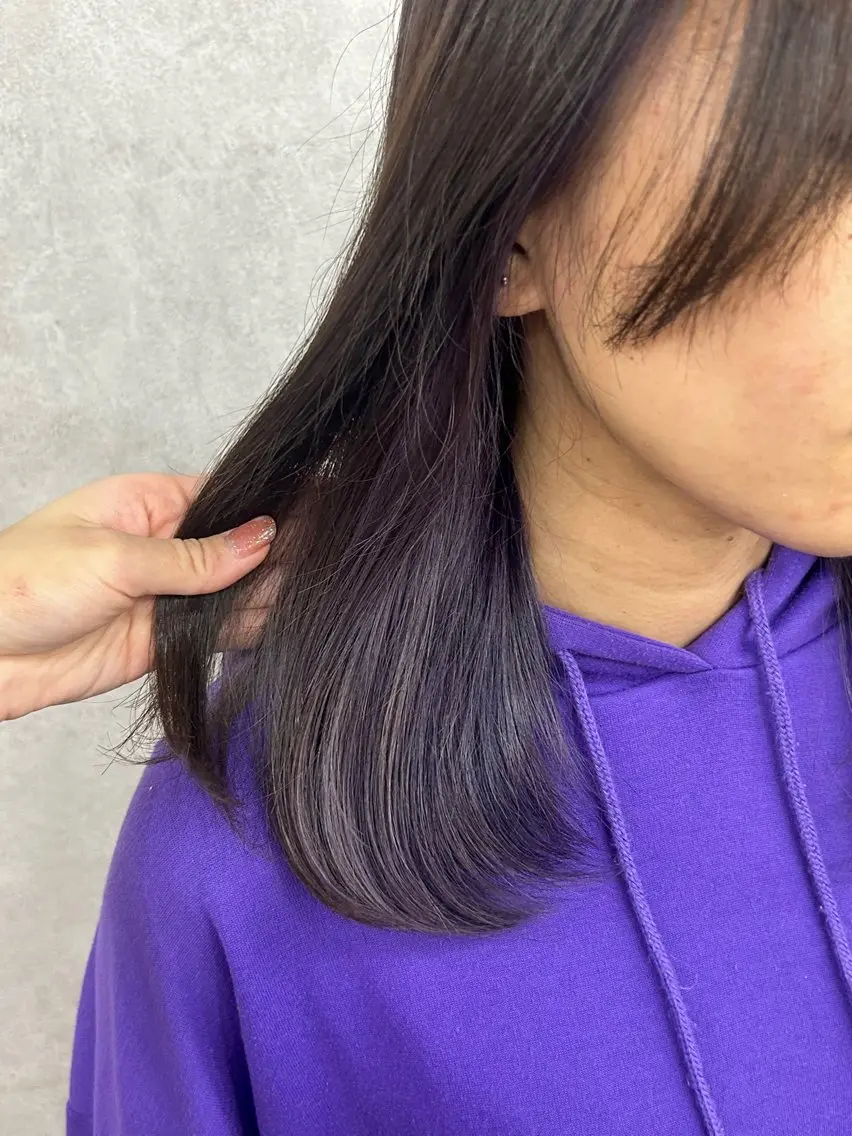 セミロング カラー ヘアカラー トリートメント 澤木 愛美のヘアスタイル