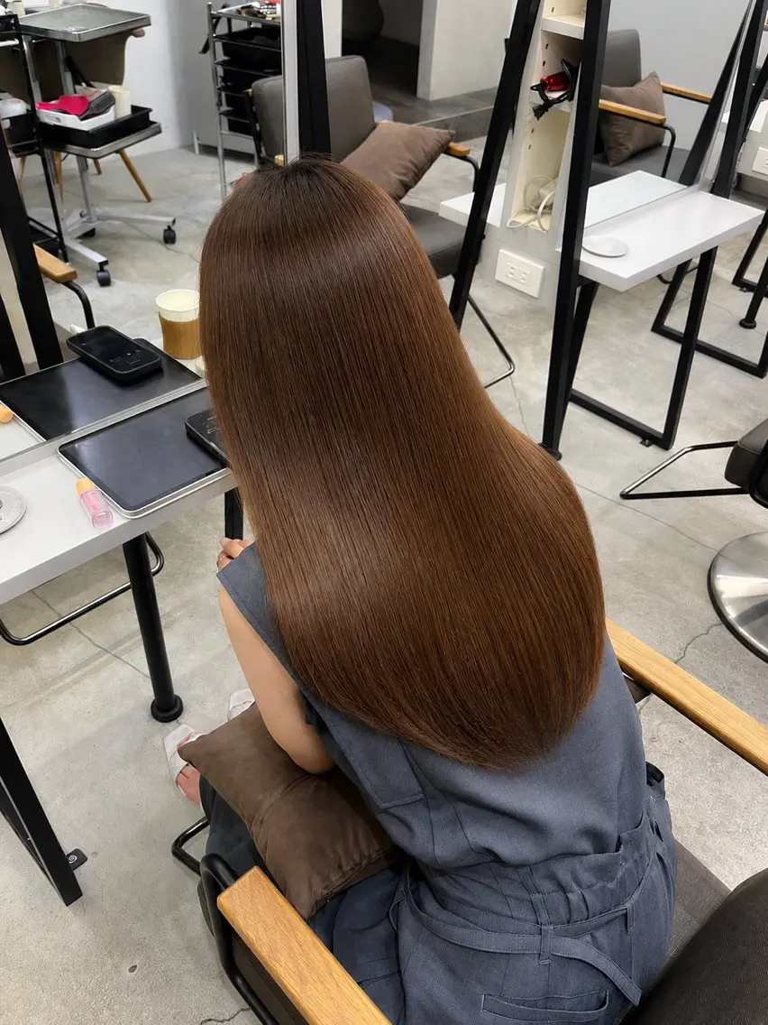 ロング パーマ 縮毛矯正 トリートメント 韓国×艶ハイトーンが かわいい✨️リオ🍒のヘアスタイル