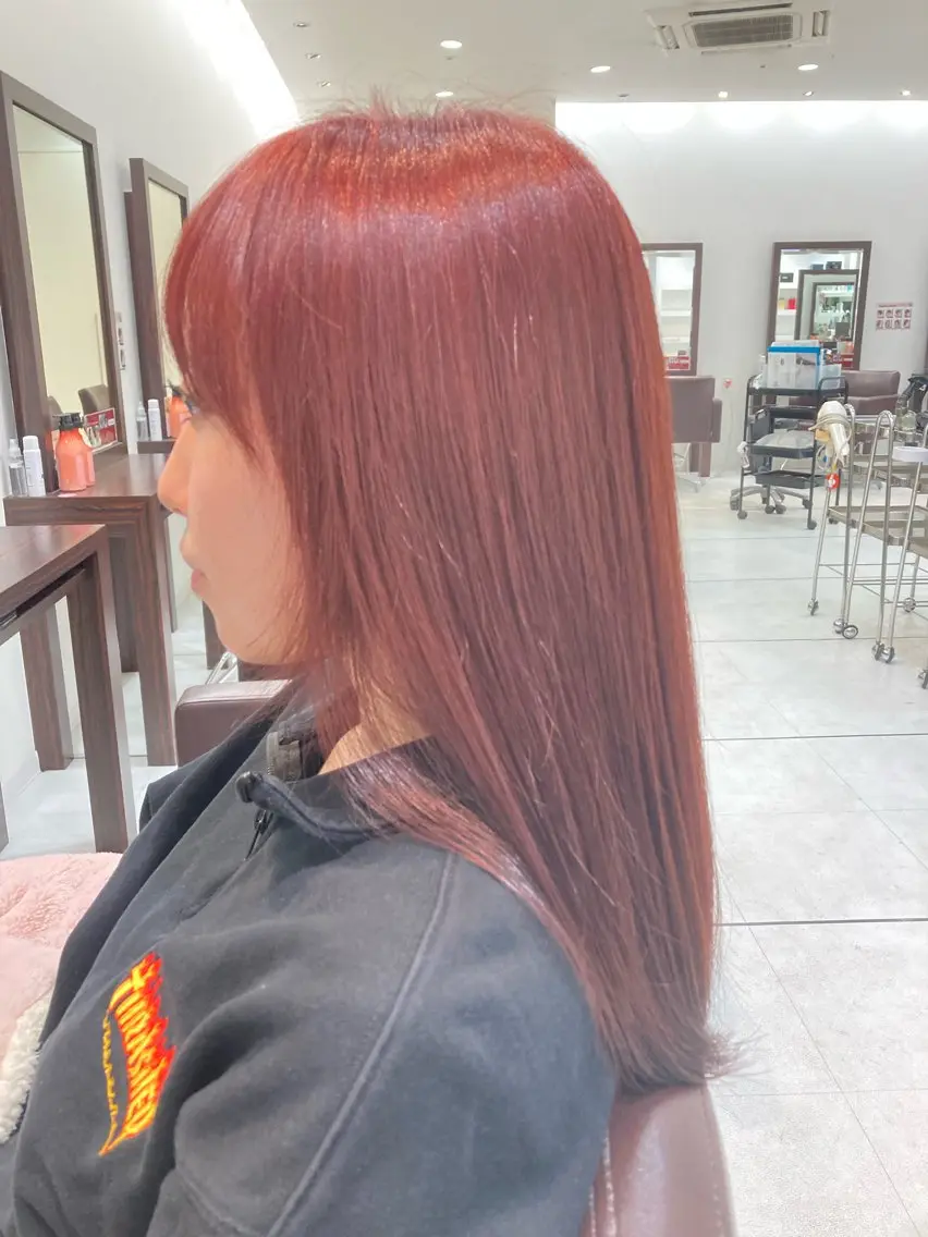 ミディアム カラー ブリーチ ブリーチなしカラー レッドカラー Ryu/ハイトーン/ レイヤーカットのヘアスタイル