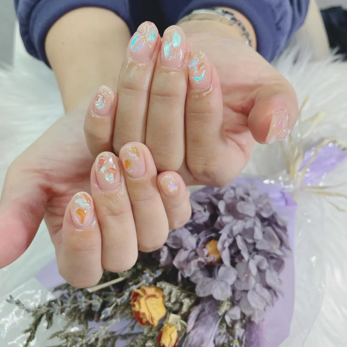 ネイル キラキラネイル 🦋ネイルサロン ブラン🌈ゆりのネイルデザイン
