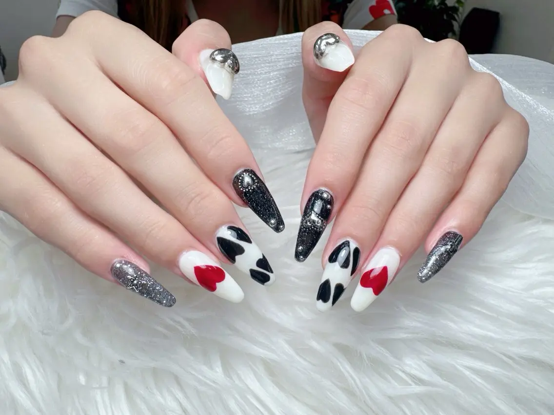 ネイル ブルー フットネイル フレンチネイル 韓国ネイル マグネットネイル ハンドネイル ハンドケア Hara Nail 【持ち込みOK】のネイルデザイン