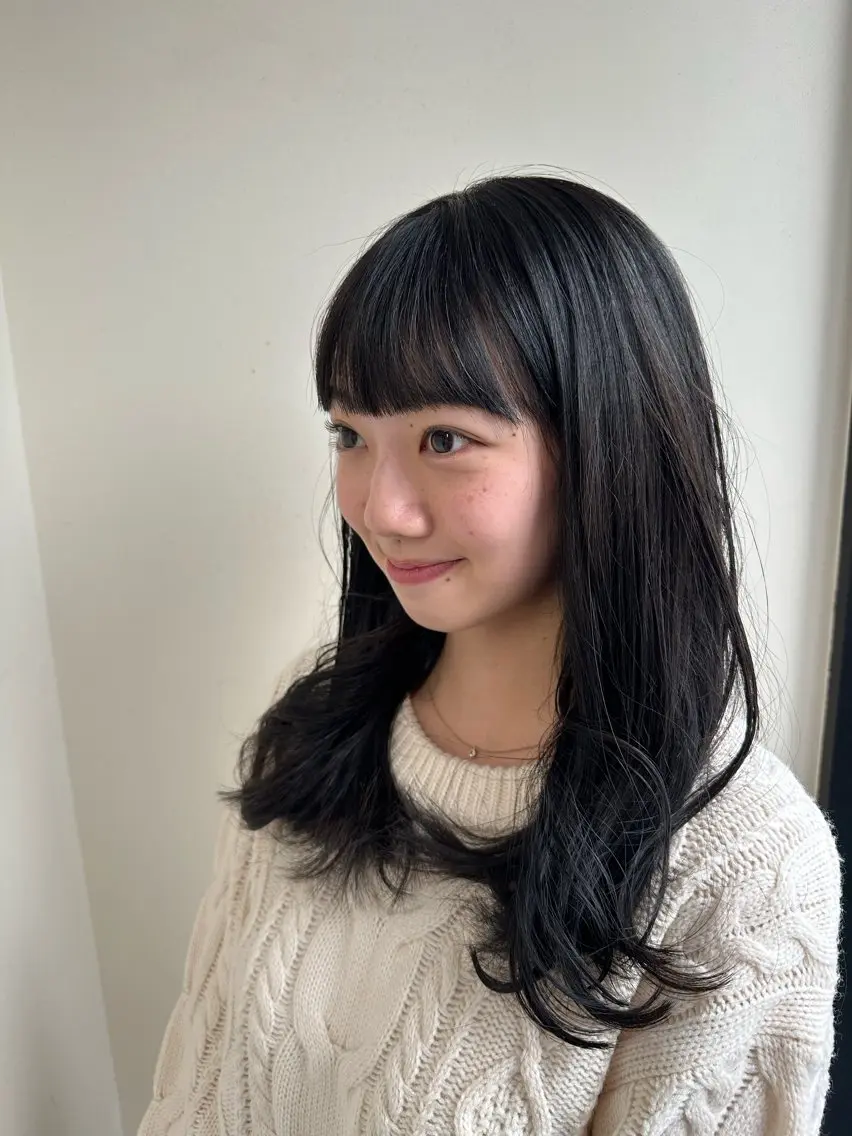 ロング カラー 黒髪 ブルーカラー ブルーブラック 小顔カット 平日オススメ✨ コスパ&タイパ✨山下のヘアスタイル