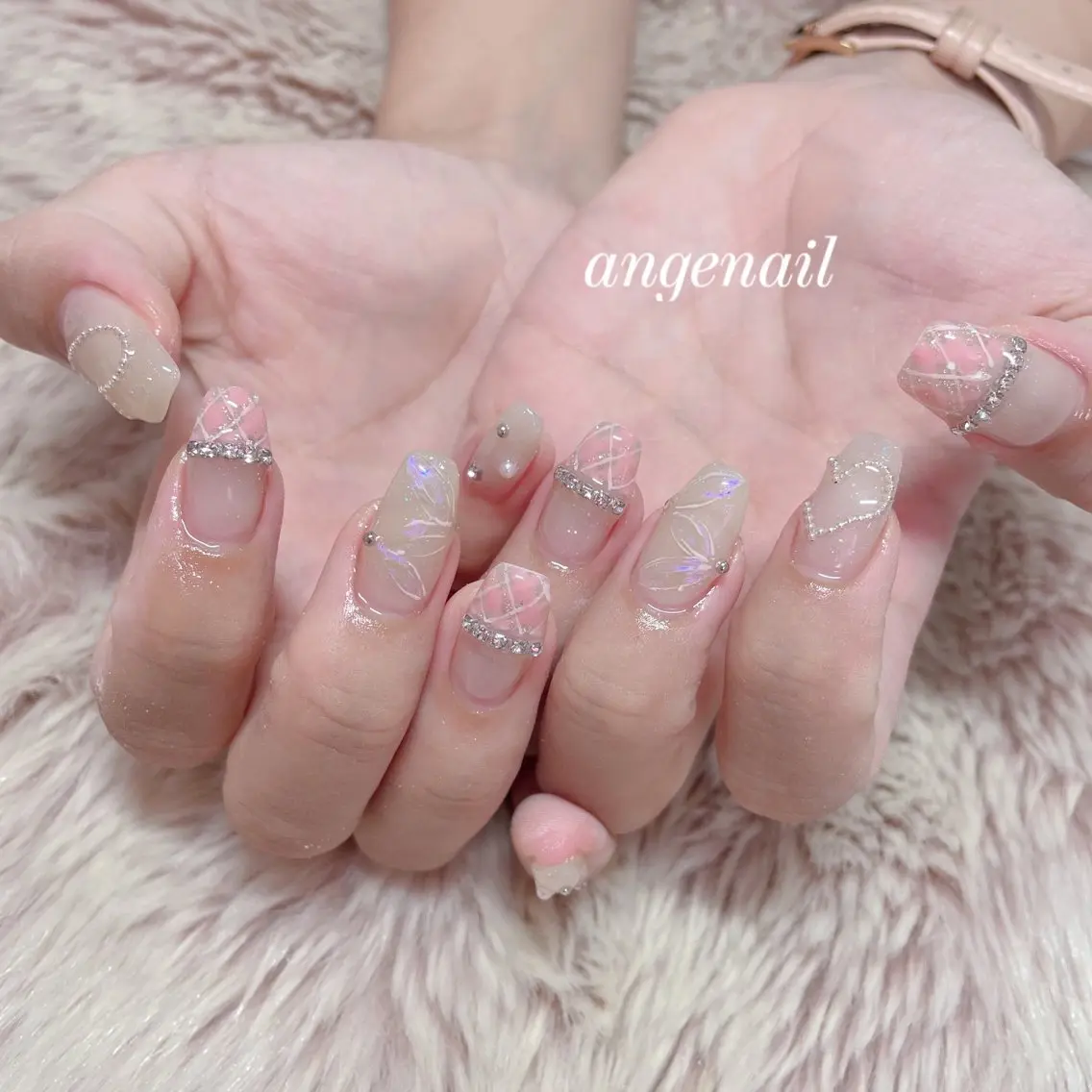 ネイル ハンドネイル オーナーネイリスト MAKIのネイルデザイン