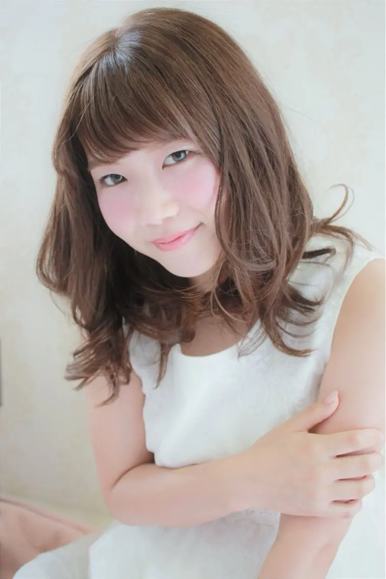 セミロング HANA Hair Produceのヘアスタイル