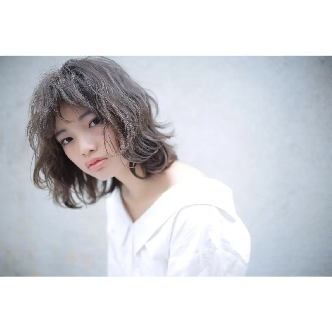 ミディアム カラー アディクシーカラー カット ヘアカラー トリートメント 坂本 裕介のヘアスタイル