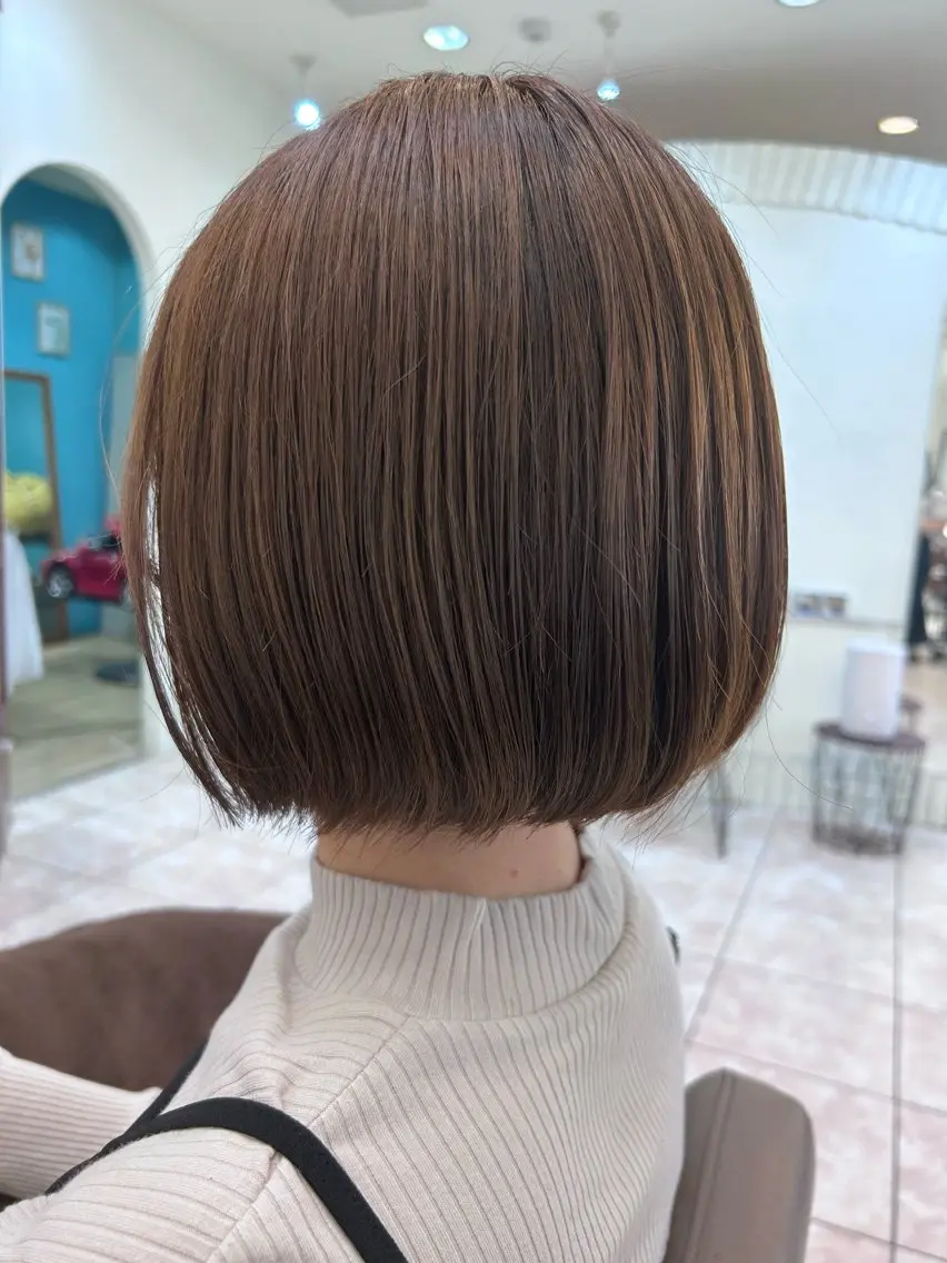 ショート カラー ベージュカラー ボブ 越川 美里のヘアスタイル