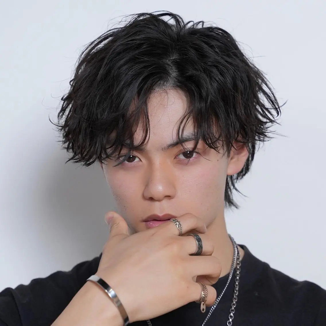 ショート カラー パーマ メンズ 黒髪 カット 🔥メンズ極🔥韓国 シャドウ/波巻き柿崎のヘアスタイル