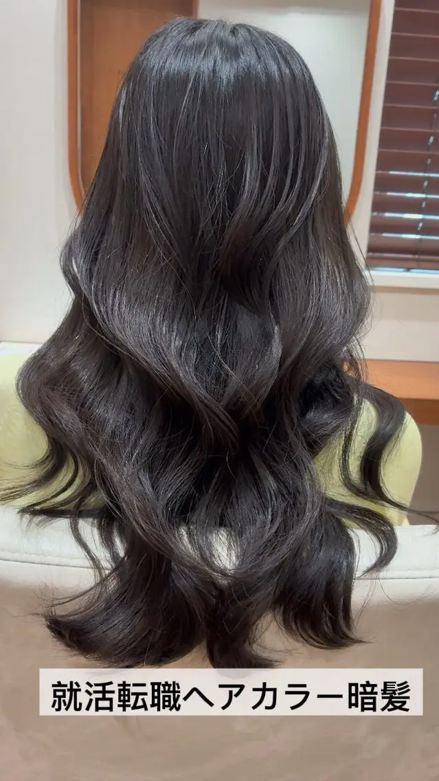 ロング カラー 黒髪 ブラウンカラー カット ヘアカラー トリートメント 顏周りカット🪐 Yumikaのヘアスタイル