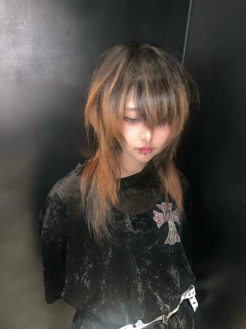 ミディアム カット 暖色/ブリーチなし ダブルカラーshunのヘアスタイル