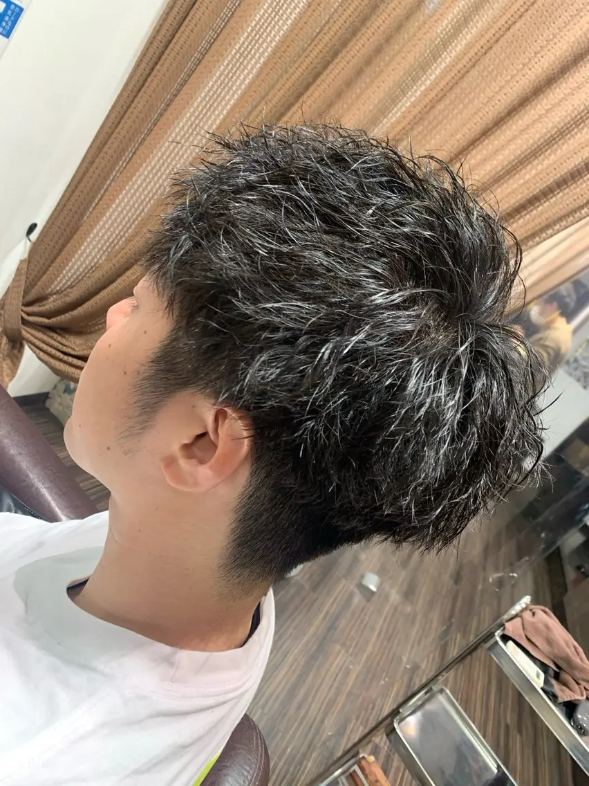 メンズ キタダ ハルカのヘアスタイル