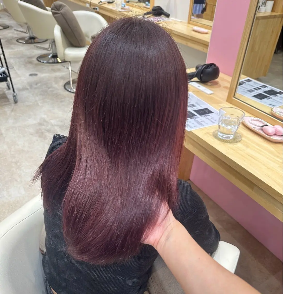 ミディアム カラー カット ヘアカラー トリートメント 淡い暖色カラー🩰 girly ♡ ノアのヘアスタイル