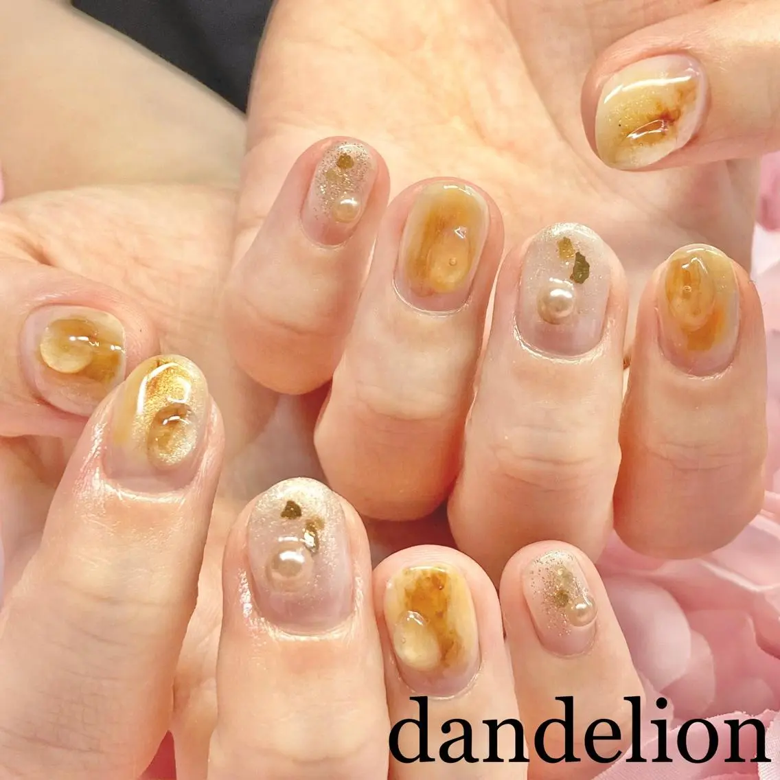ネイル ハンドネイル ハンドケア dandelion ダンデライオンのネイルデザイン