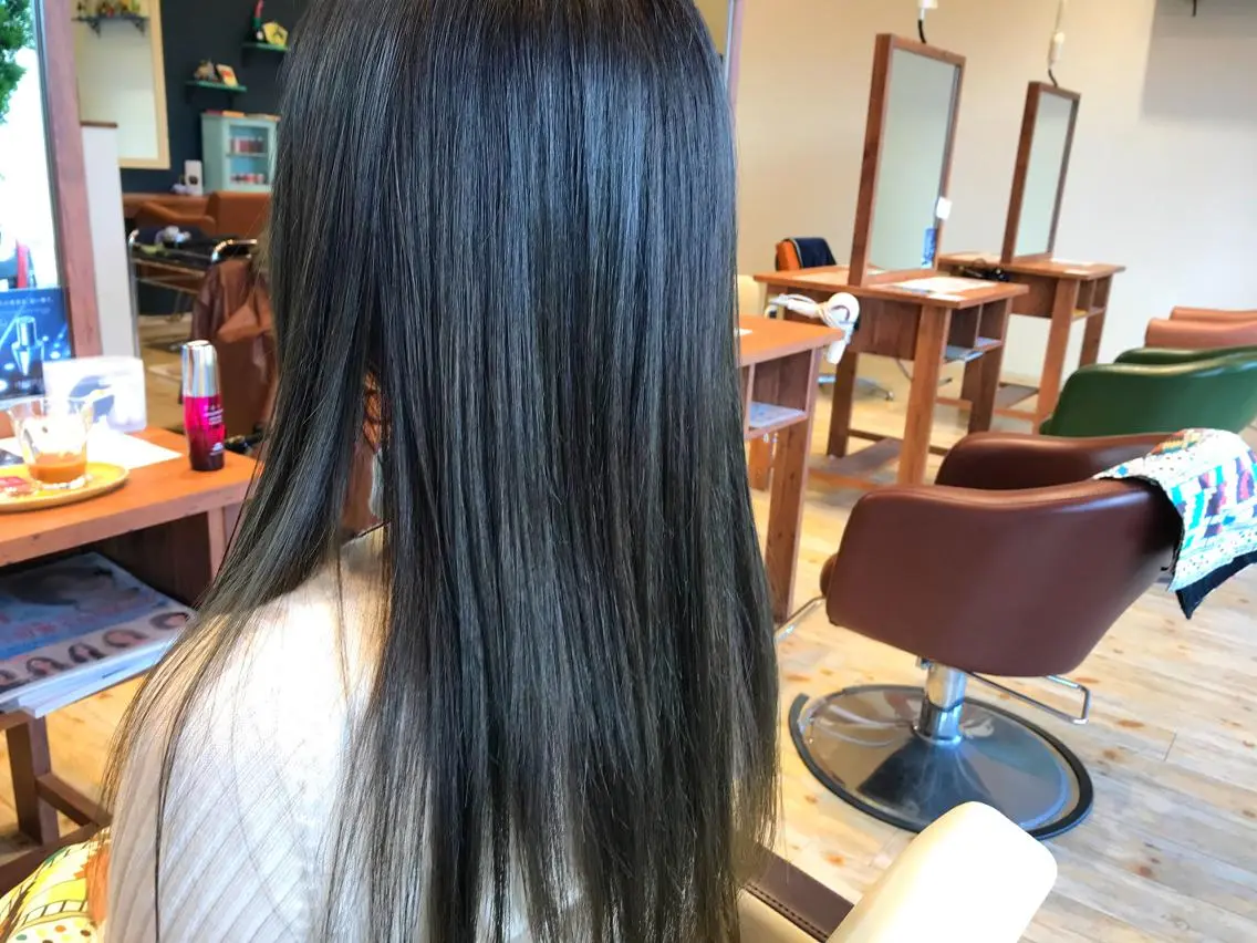 カラー カット ヘアカラー トリートメント 湯浅  隆のヘアスタイル
