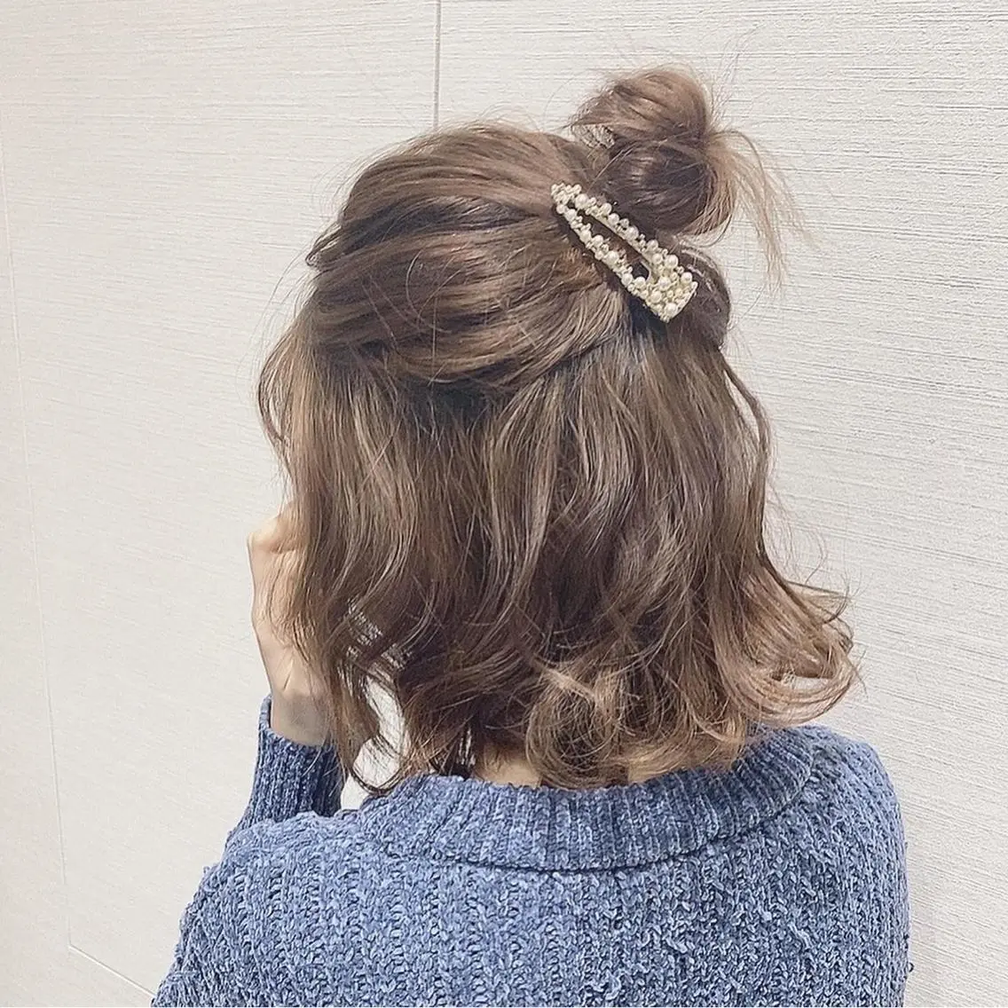 ミディアム パーマ ブリーチ🐰インナー ♡ハイライト♡綾🐰のヘアスタイル